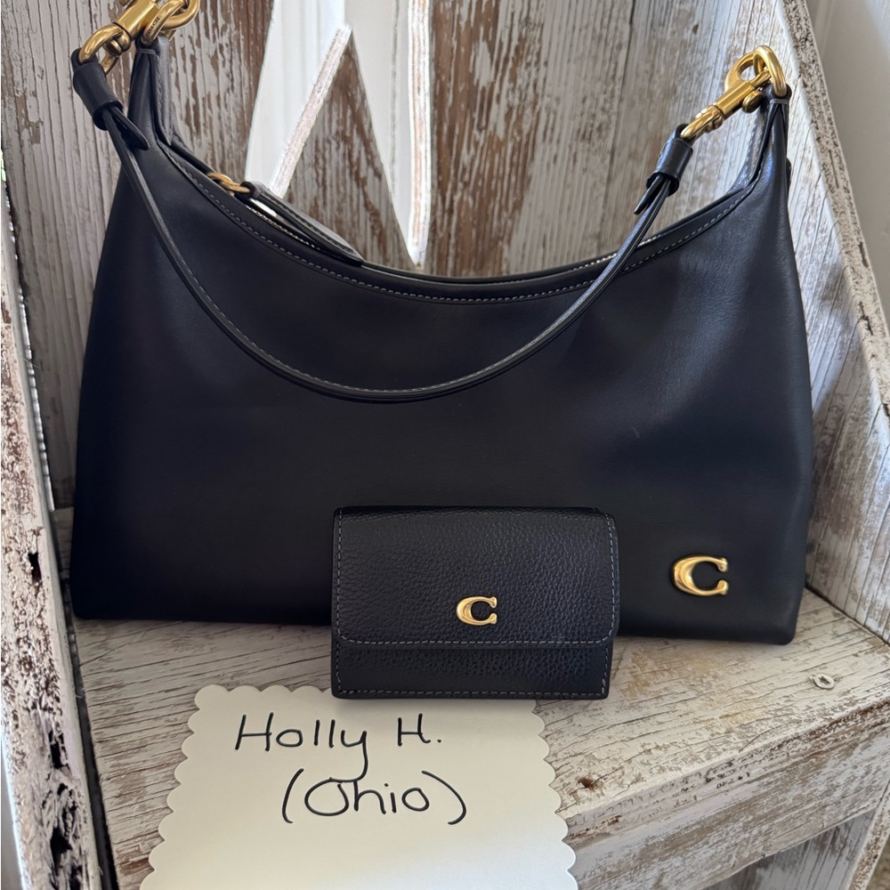 EUC Coach Juliet Shoulder Bag & EUC Coach Trifold Leather Wallet - Set 🖤